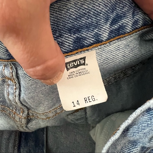 Levi’s Light Wash Vintage Denim Dad Shorts Size 14 100% Cotton High Rise Fit - Picture 12 of 16